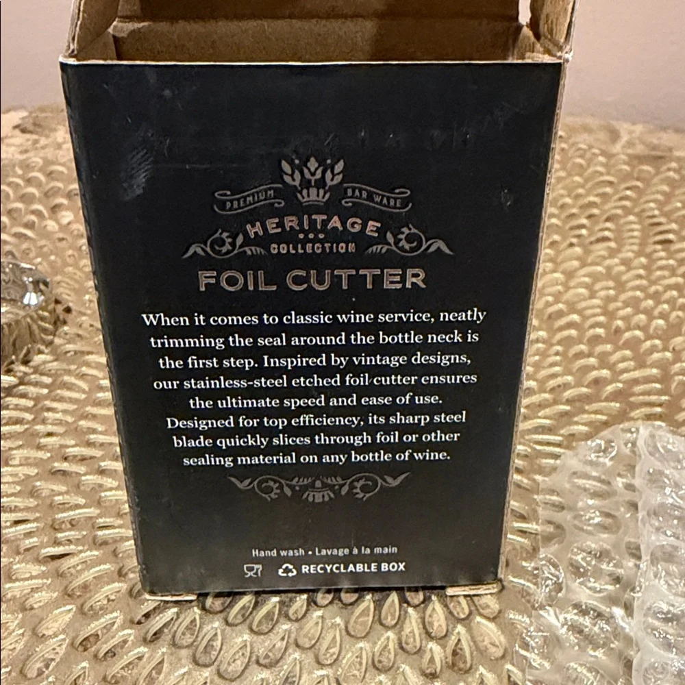 Williams Sonoma Heritage Collection Bundle, Wine Stoppers and Foil Cutter